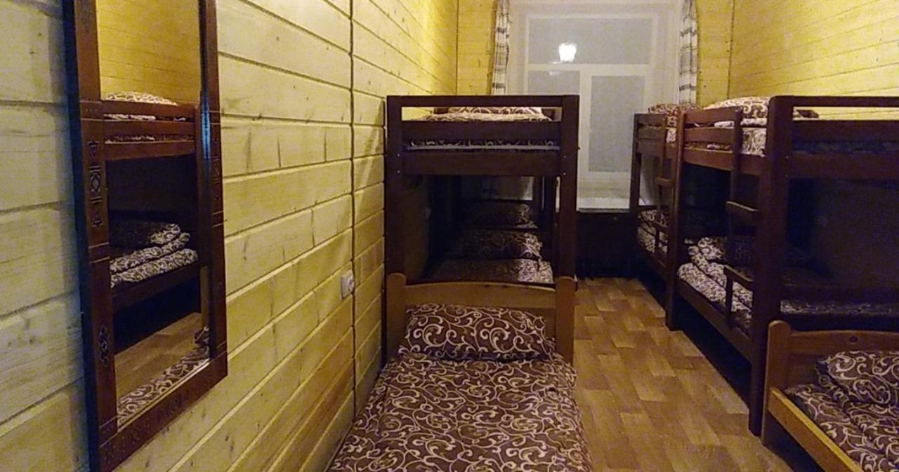 Дім з видом на гори. Виженка Екстер'єр фото